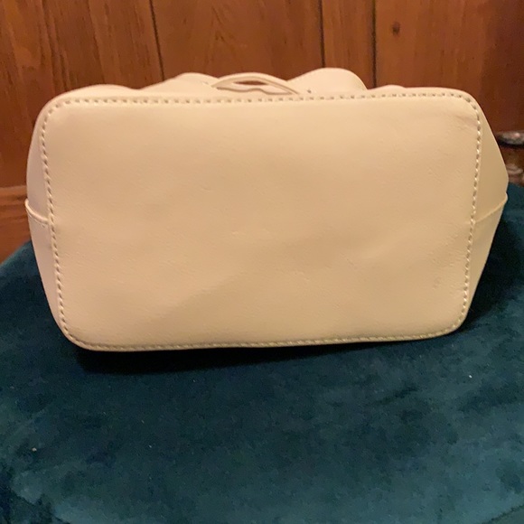 J Crew bucket crossbody - Picture 4 of 10
